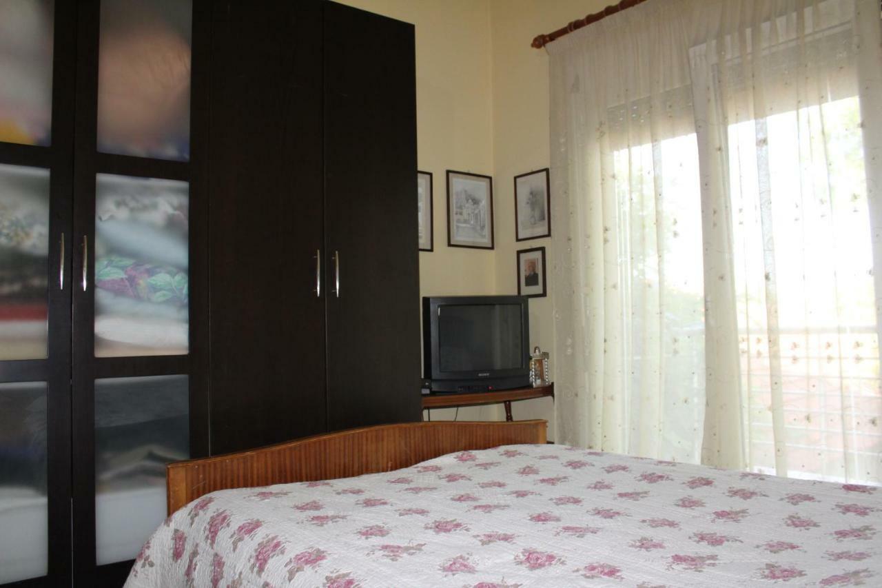 Maria'S Guesthouse Keramoti  Exterior photo