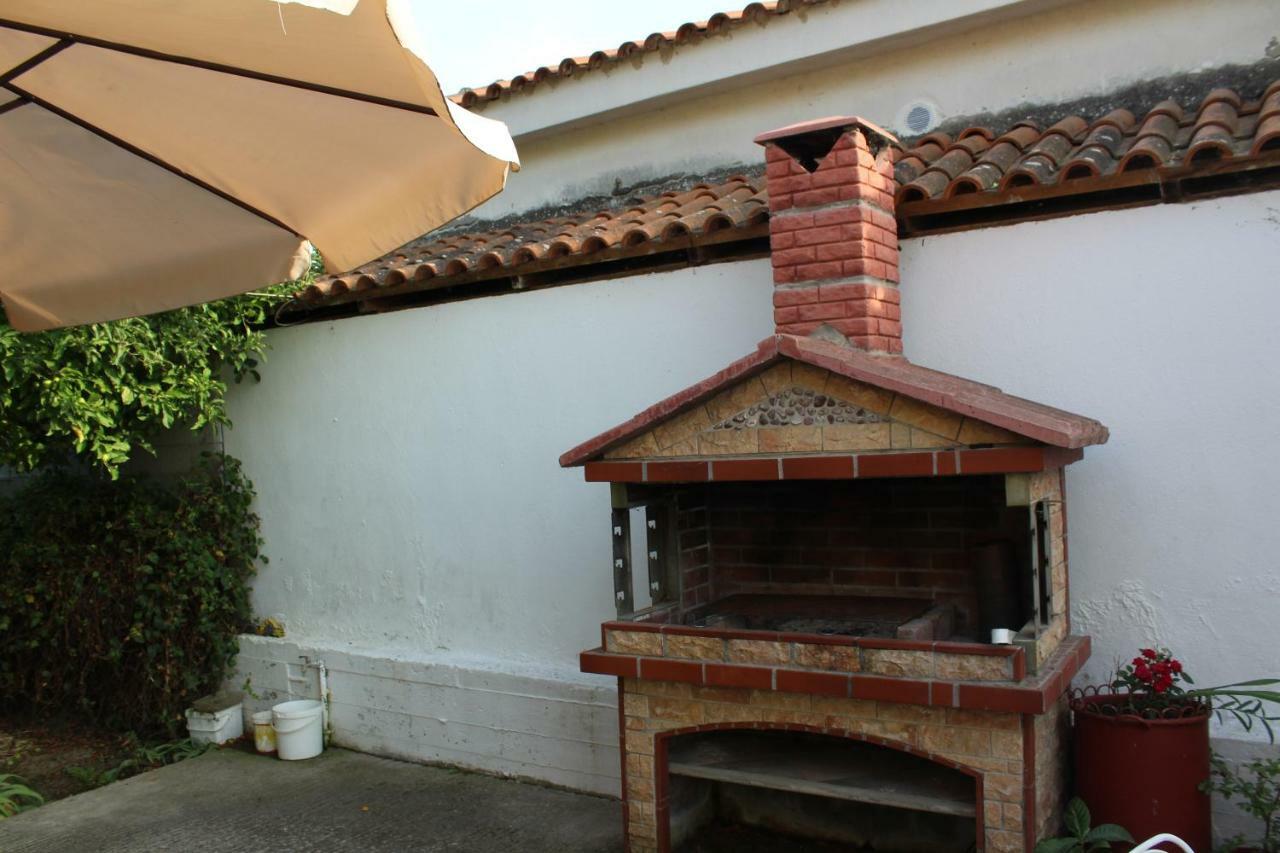 Maria'S Guesthouse Keramoti  Exterior photo
